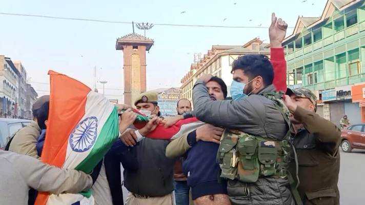 Three BJP leaders detained for attempting to hoist Tricolour flag