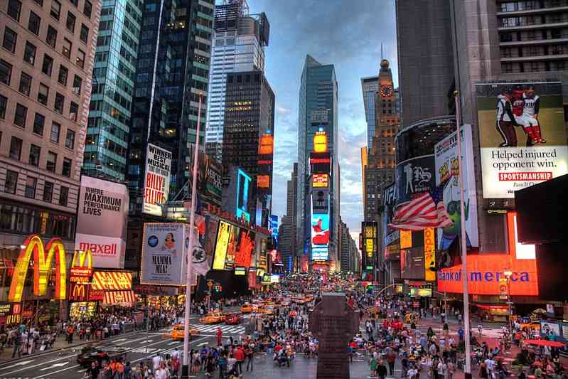 Times Square (Wikimedia Commons)