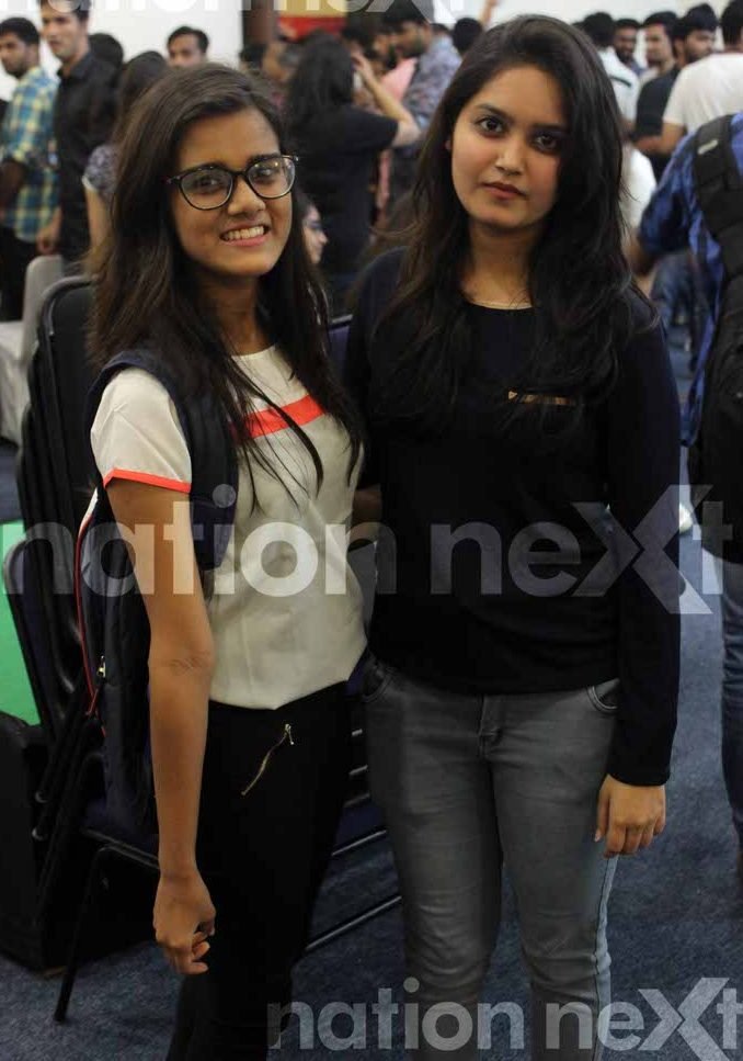 Surbhi Shahlot and Ankita Chhajed at Constructivity Blood Donation Camp at Chitnavis Centre, Nagpur