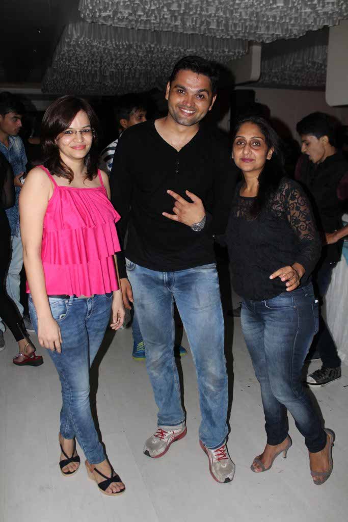 CA Poonam Khandelwal, CS Praveen Chaudhary and CA Neerja Kartik at Accounting Academy's freshers' party for CS students at Fionaa, Nagpur