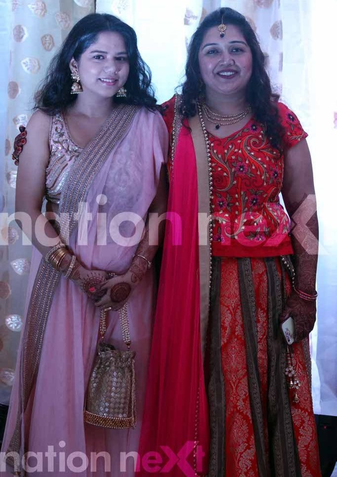 Aditi Arbat with Ketki Arbat at Dr Sameer Arbat and Dr Tulika Parasher Arbat's wedding reception at Hotel Centre Point, Nagpur