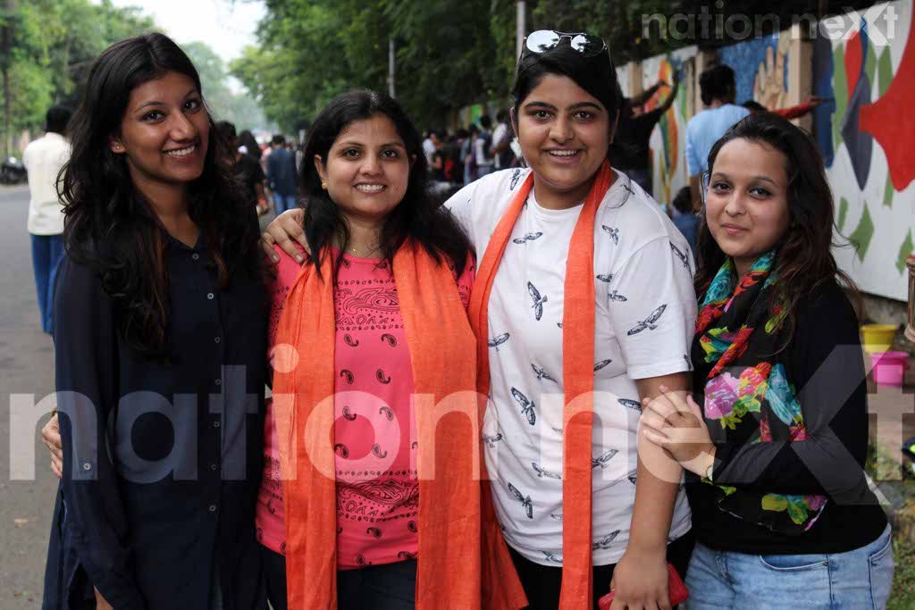 Toshita Rathi, Arundhati Sathe (Convener, IIID –NRC), Vishakha Chawla and Saloni Sahare at Graffiti Wall, a wall designing programme organized at IIID Design Yatra