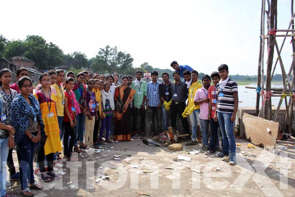 Students of Dr Ambedkar College, along with their faculties Dr Archana Meshram and Shubhash Somukar, took part in the cleaning process at Futala Lake, Nagpur