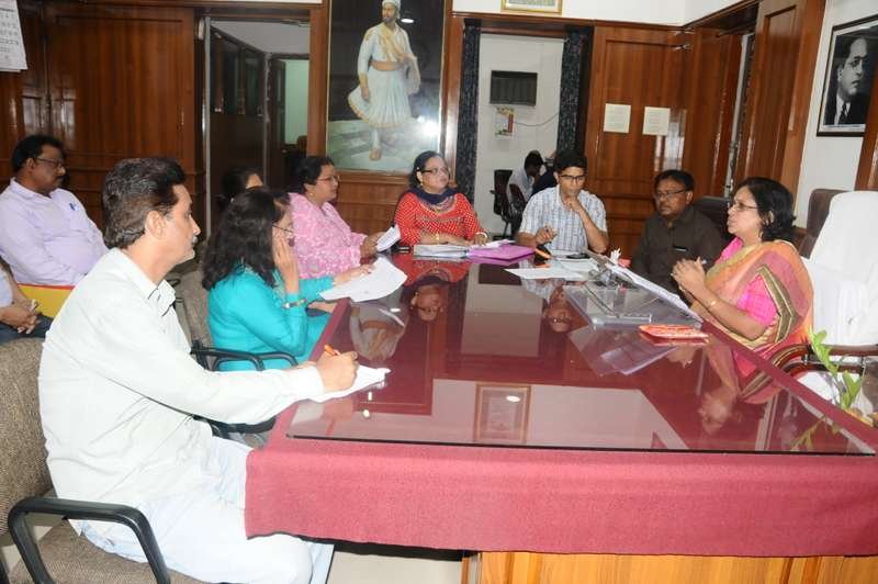 Nagpur Mayor Nanda Jichkar recently held a meeting to discuss the growing temperature and directed the department to publicize its awareness campaign about the same.