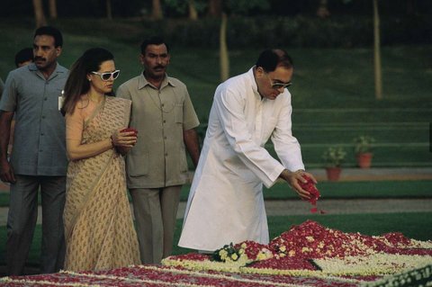 Rare and unseen pictures of Rajiv Gandhi on his 75th birth anniversary you shouldn’t miss