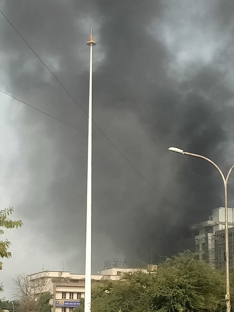 A major fire broke out in an under-construction hospital near Kingsway Hospital in Nagpur on Wednesday afternoon. All trapped workers evacuated safely.