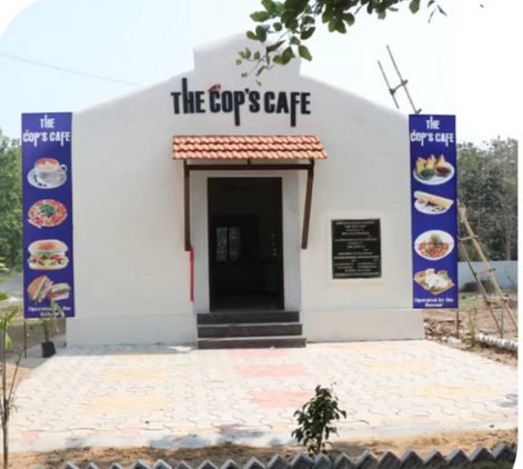 Bhandara Police Station becomes the first police station in Maharashtra to come up with a quirky cafeteria ? The Cops Café.