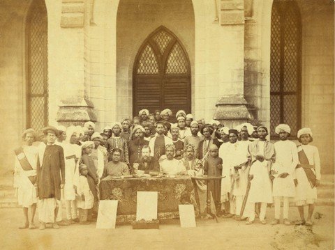 Students and staff infront of the Government Medical College Hospital in 1870 (Photo source: British Board Library)