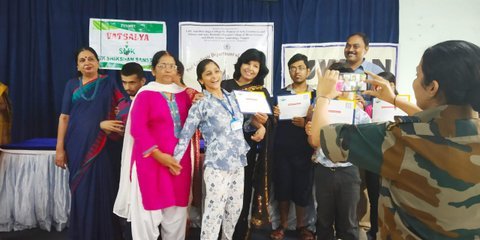 Postgraduate department of LAD College and SVK Shikshan Sanstha jointly organised a Tie & Dye? and Screen Printing Workshop for disabled students. 