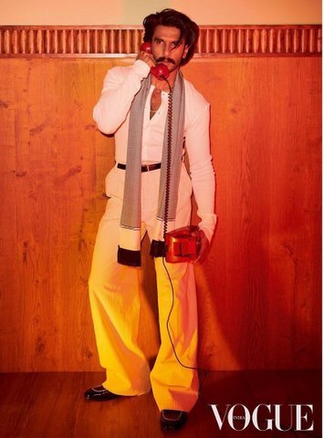 Bollywood actor Ranveer Singh on his social media shared a picture with a caption, "What is mobile numebr," to which Nagpur Police gave the best reply.