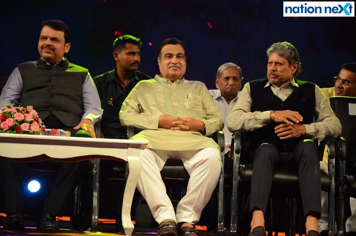 Devendra Fadnavis, Nitin Gadkari and Kapil Dev during the closing ceremony of the Season 4 of Khasdar Krida Mahotsav in Nagpur
