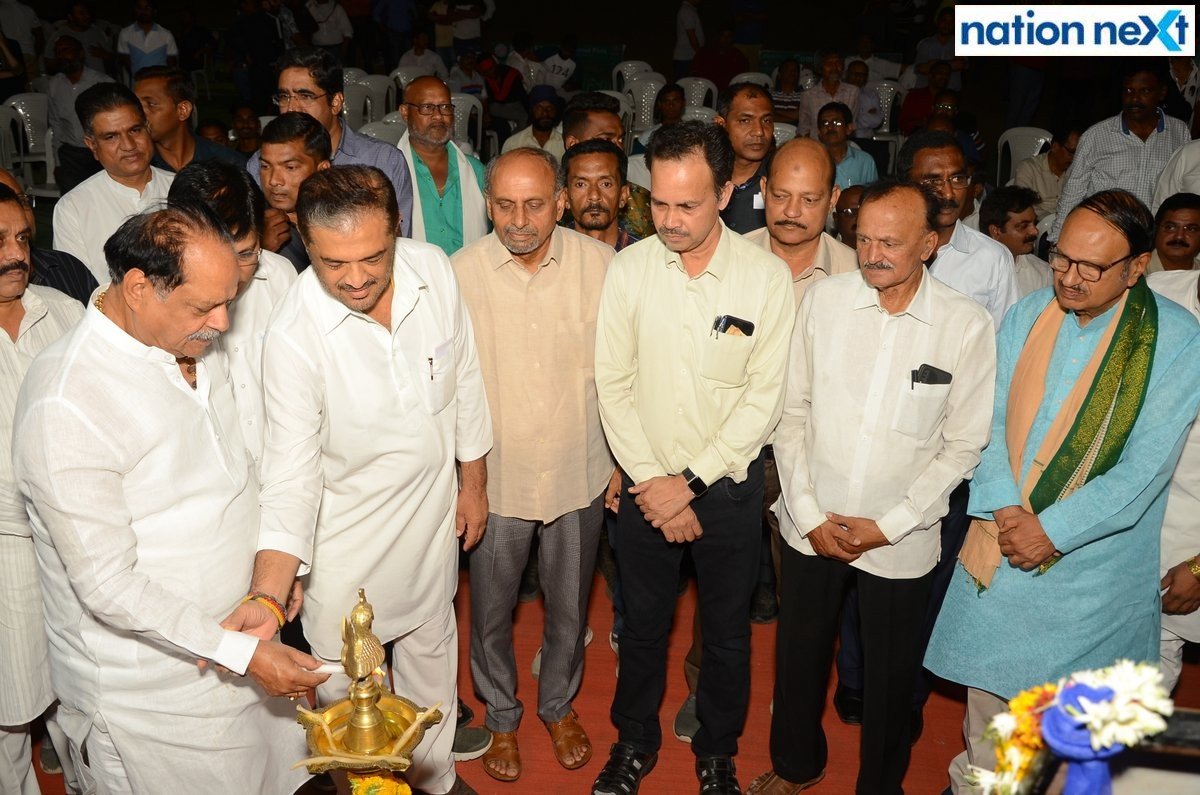 Politicians during the inauguration of Late Dr Shrikant Jichkar Cricket Tournament at Bishop Cotton School ground in Nagpur