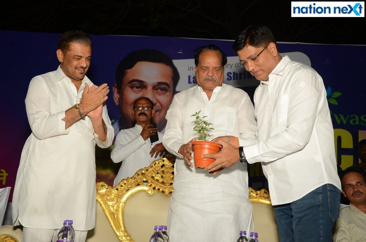 Sunil Kedar, Satish Chaturvedi and Narendra Jichkar during the inauguration of Late Dr Shrikant Jichkar Cricket Tournament at Bishop Cotton School ground in Nagpur
