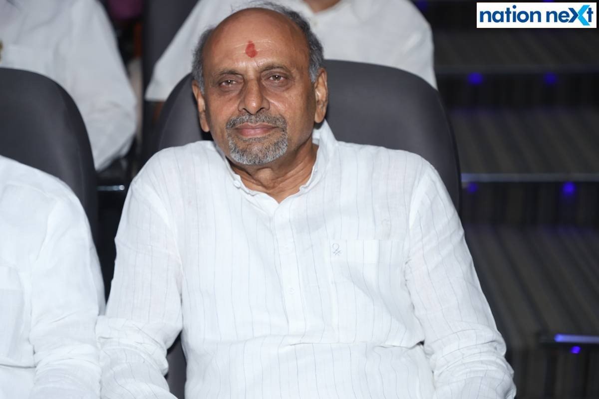 Former MLA Ashok Dhawad during 'Amrut Mahotsav' organised at Suresh Bhat auditorium in Nagpur to celebrate Ranjeet Deshmukh's 75th birthday