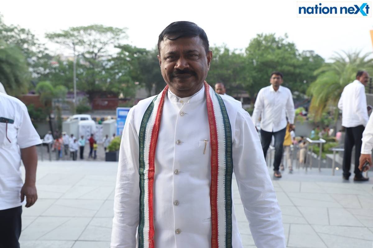 Former MLA Dilip Sananda during 'Amrut Mahotsav' organised at Suresh Bhat auditorium in Nagpur to celebrate Ranjeet Deshmukh's 75th birthday