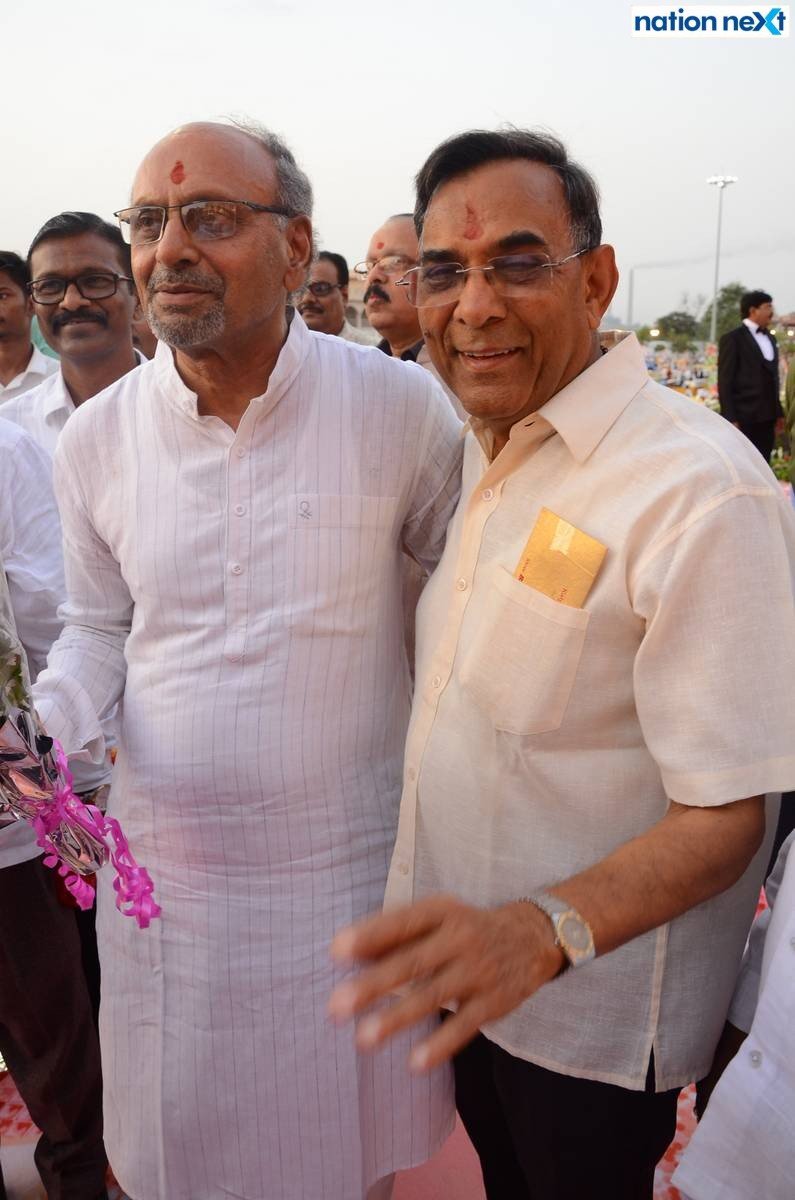 Former MLA Ashok Dhawad and Suresh Sharma at Sanket and Anushka Bawankule's wedding reception in Nagpur