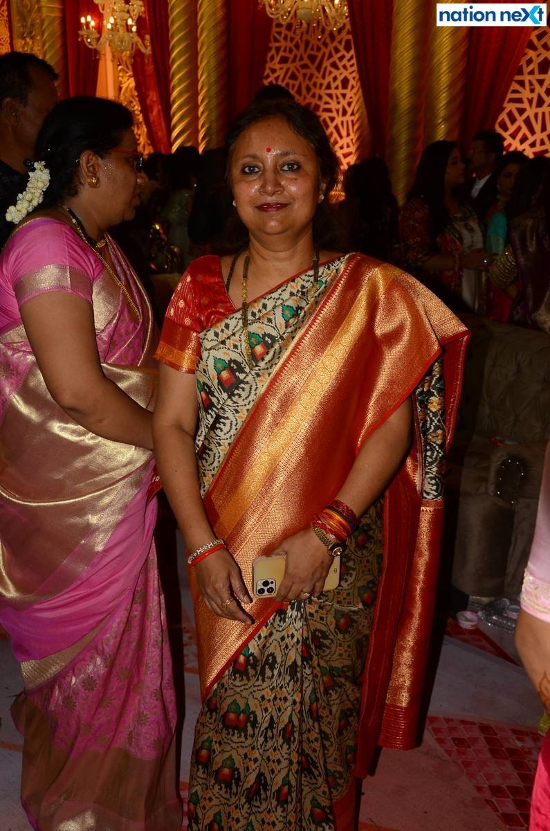 Former corporator Chetna Tank at Sanket and Anushka Bawankule's wedding reception in Nagpur