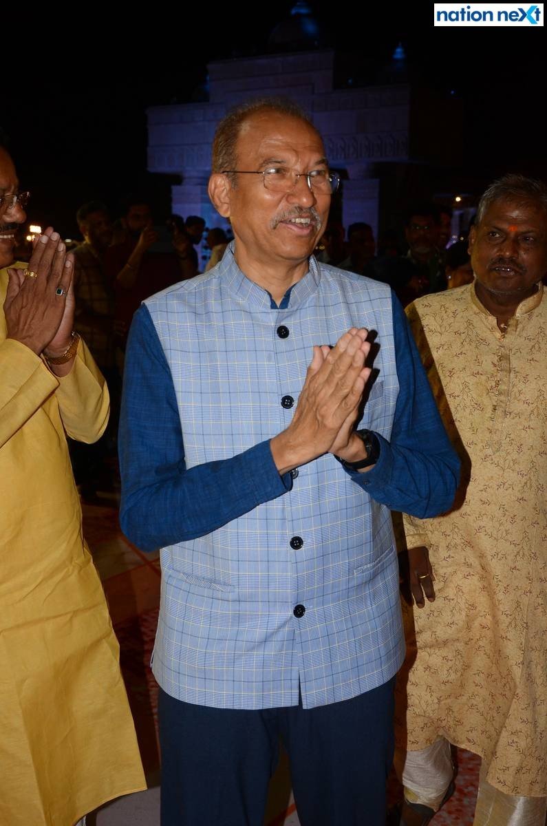 Dr Vikas Mahatme at Sanket and Anushka Bawankule's wedding reception in Nagpur