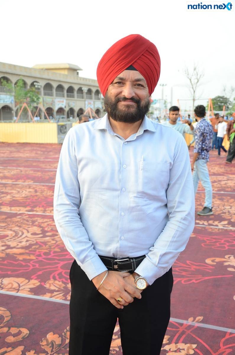 Tejinder Singh Renu at Sanket and Anushka Bawankule's wedding reception in Nagpur