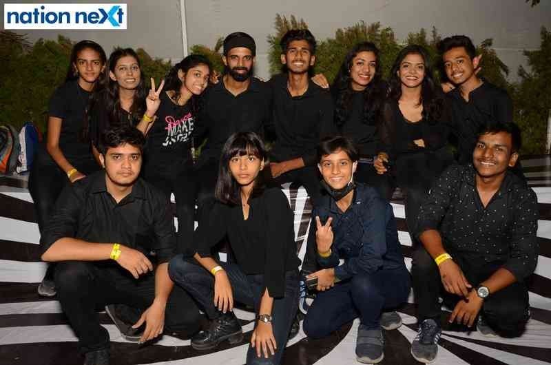 'Dance it Out' team at 'Taps and Mugs' craft beer fest organised at Press Club in Nagpur